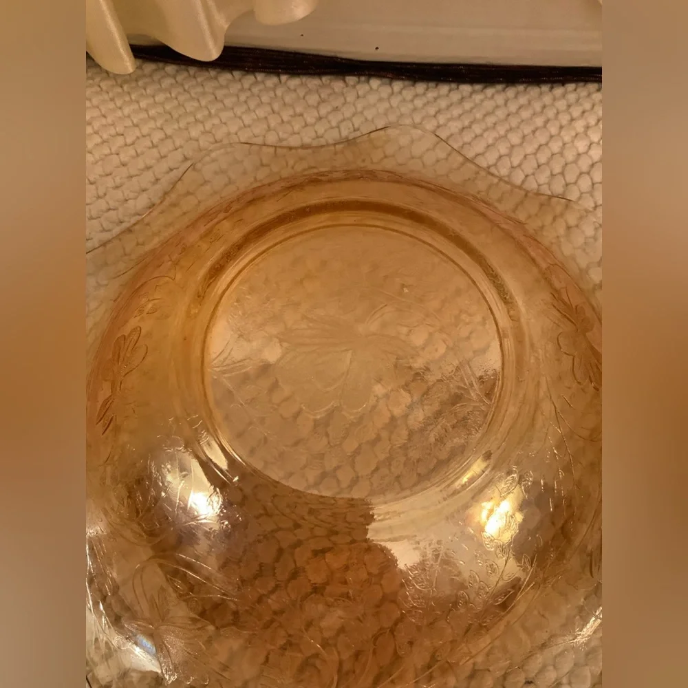 VINTAGE BOWL